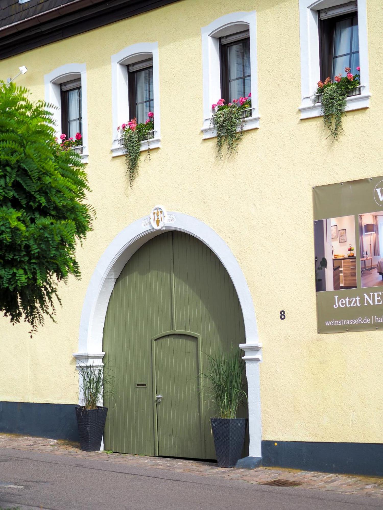 Weinstrasse No 8 "Einfach-Gut-Uebernachten" ラインスヴァイラー エクステリア 写真