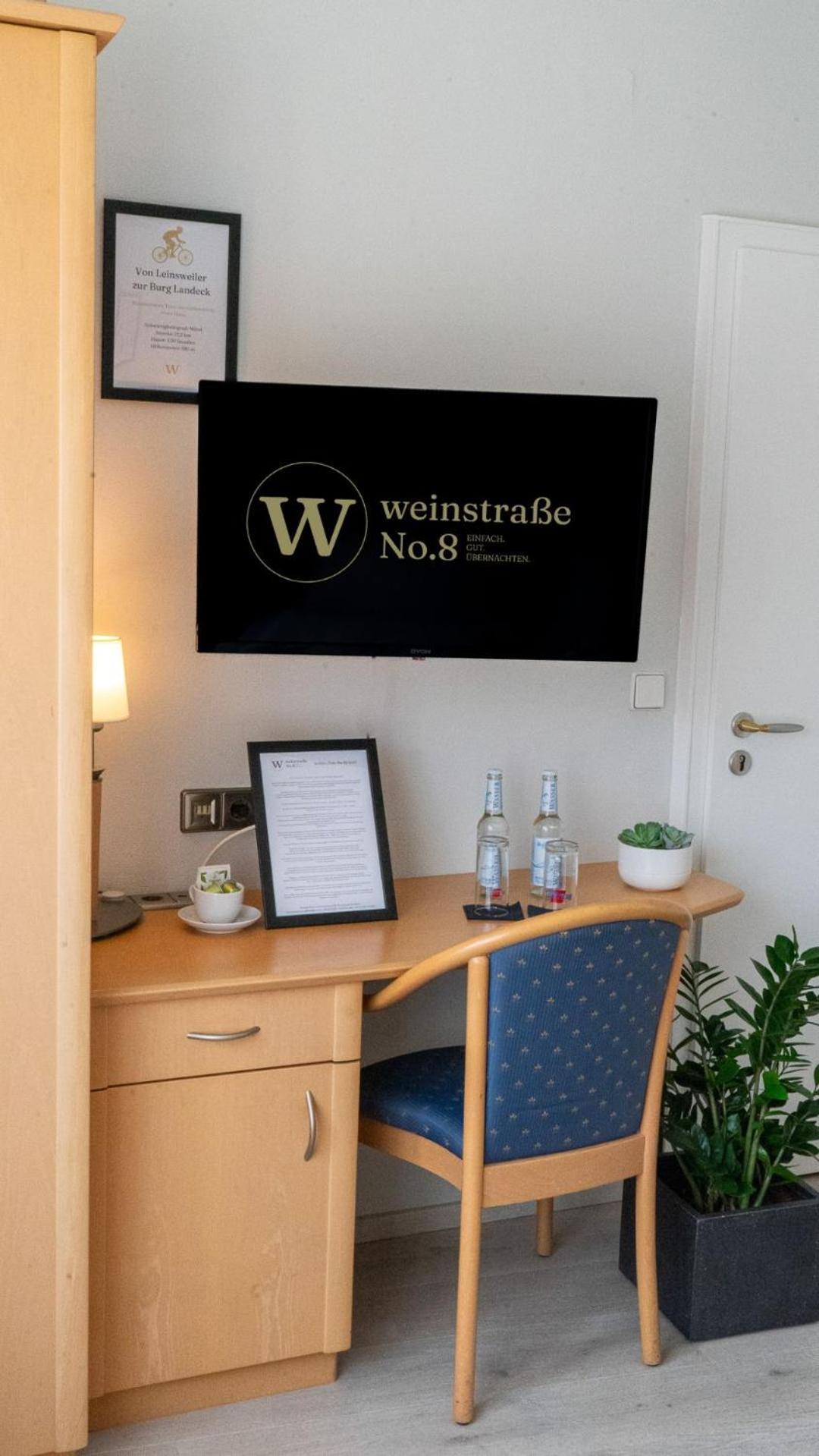 Weinstrasse No 8 "Einfach-Gut-Uebernachten" ラインスヴァイラー エクステリア 写真